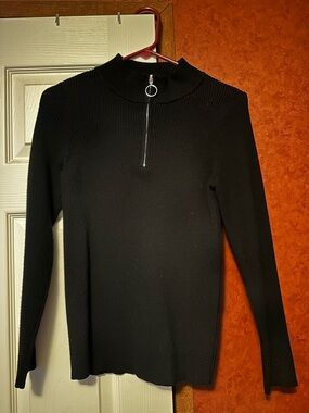 Women’s Black Ribbed Mock Neck Half-Zip Top